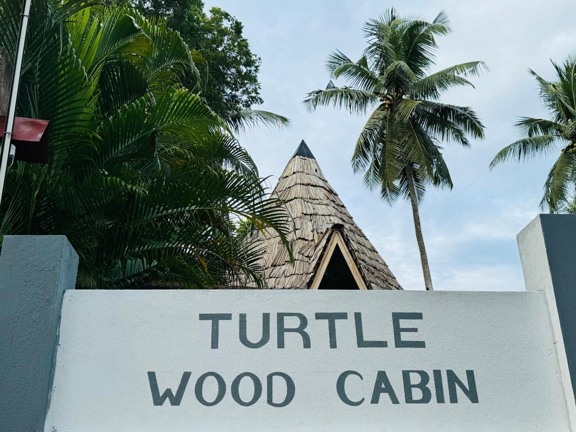 Turtle Wood Cabin Tangalle Exteriör bild