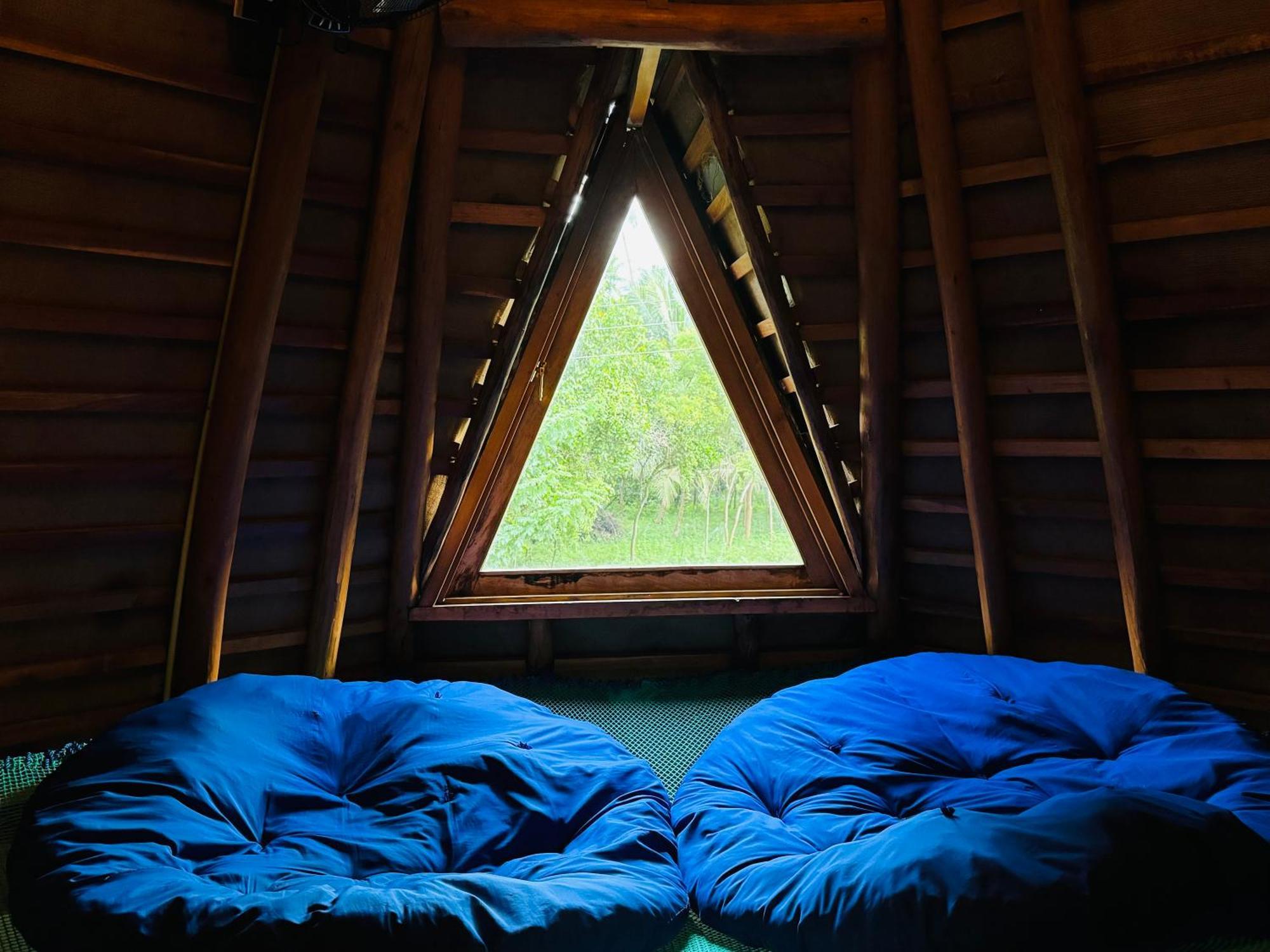 Turtle Wood Cabin Tangalle Exteriör bild